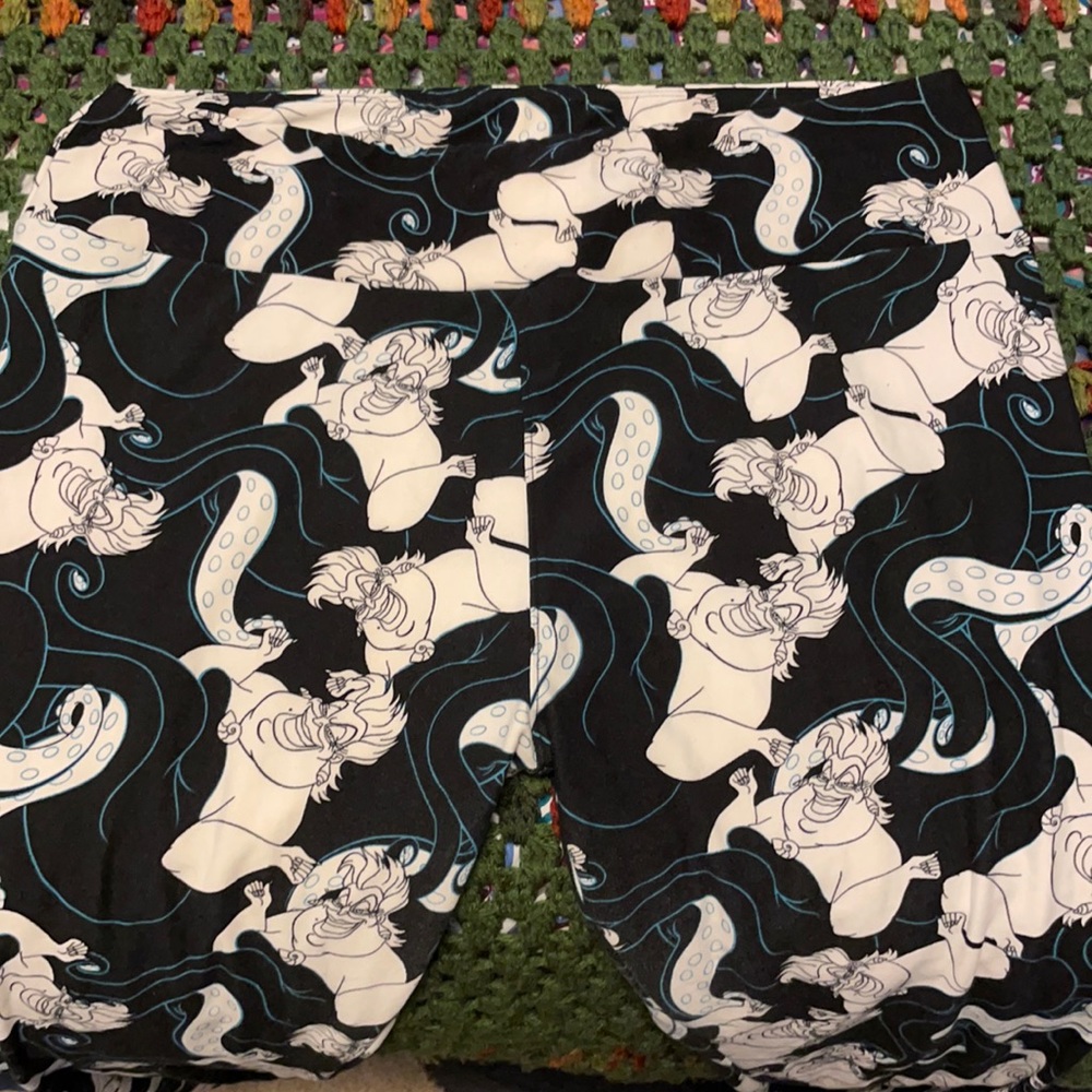 Ursula lularoe tc leggings